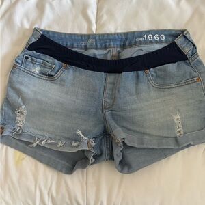 Maternity denim shorts Gap